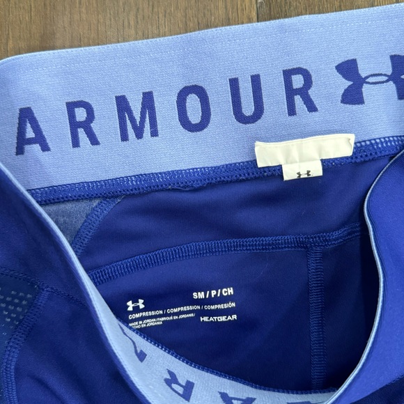Under Armour Cropped Compression Leggings - Picture 4 of 8